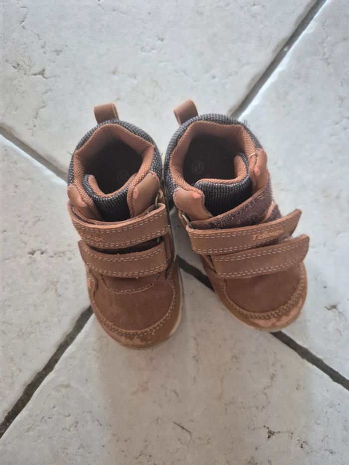 Très belles chaussures T’choupi 22 - photo numéro 5