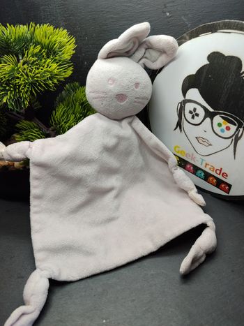 Doudou plat Lapin rose Violet Blanc fleurs early days primark Noeud Pale Lavande