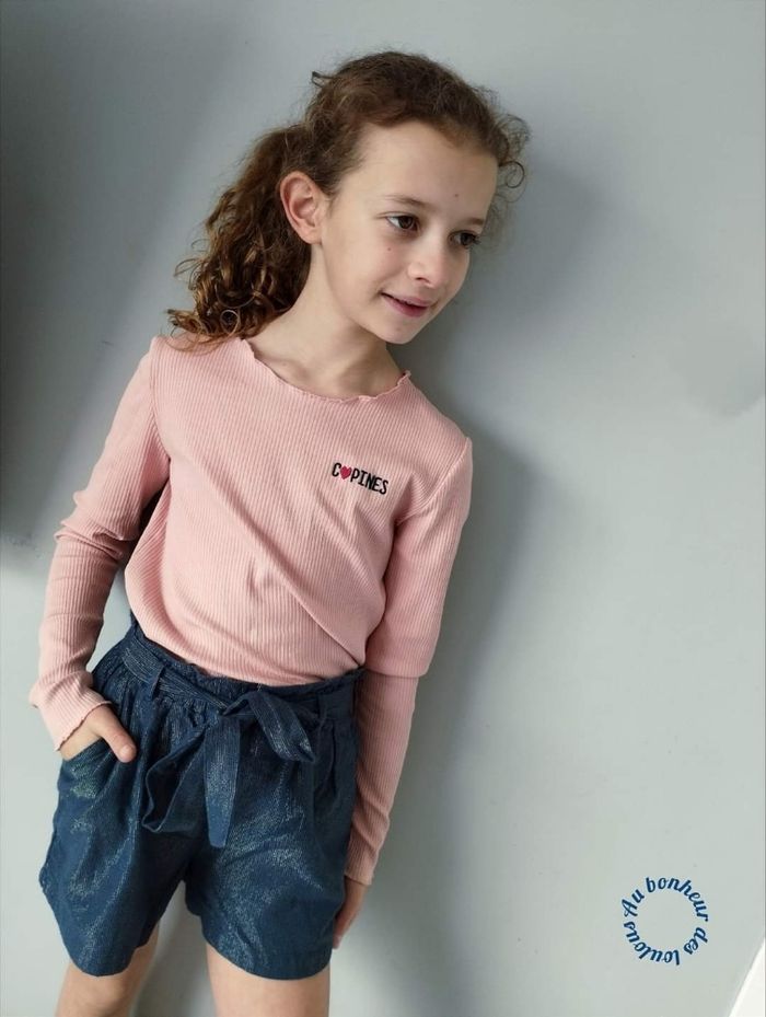 10 ans ensemble teeshirt et short avec ceinture