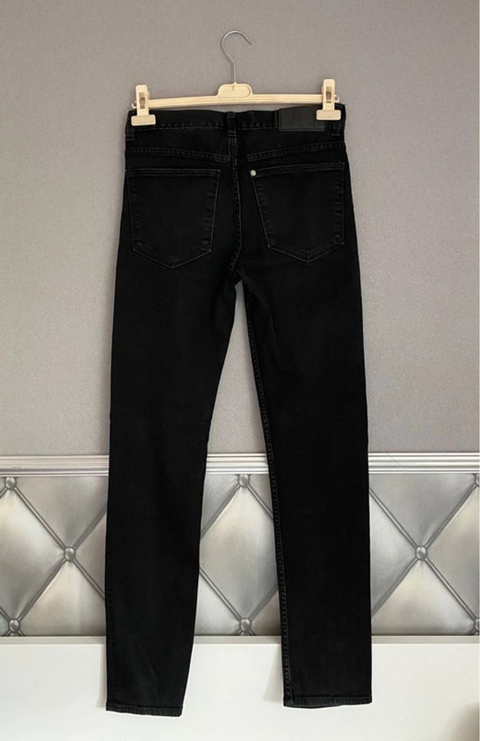 Jean noir H&M - photo numéro 2