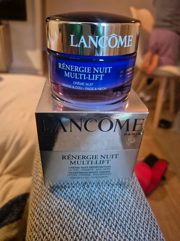 Lancome reneegie nuit multiples lift cou face