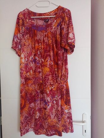 Robe manches courtes