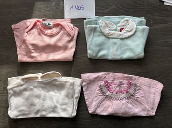 T-Shirts - 1 Mois