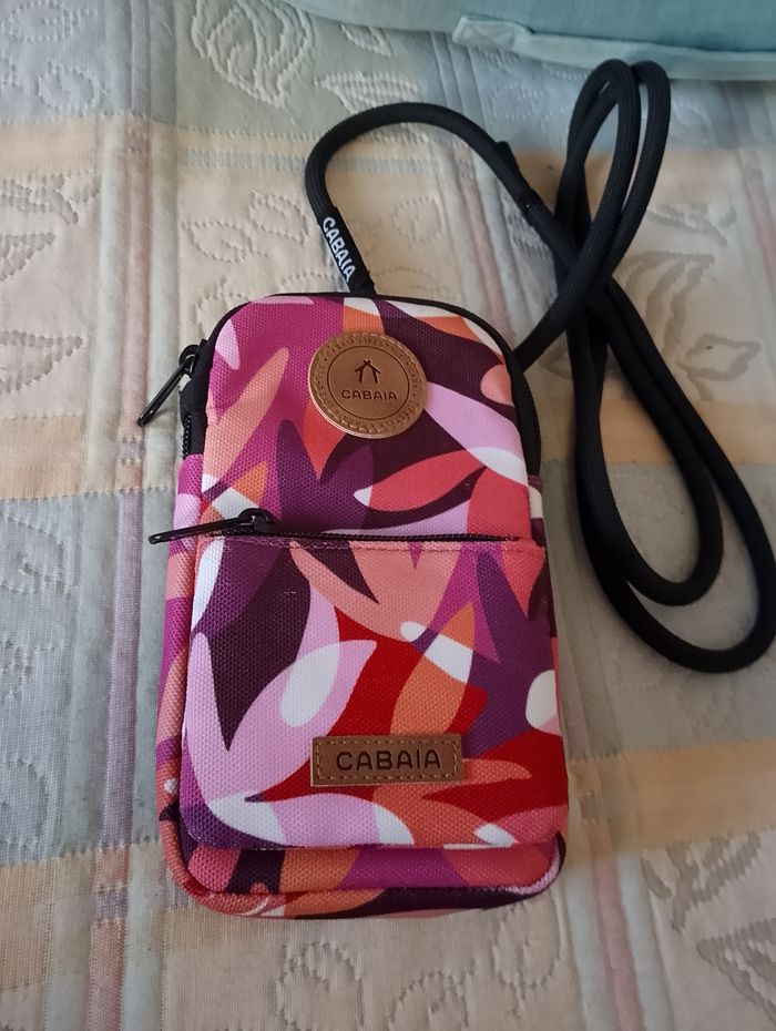 Pochette téléphone Cabaïa montreuil - photo numéro 3