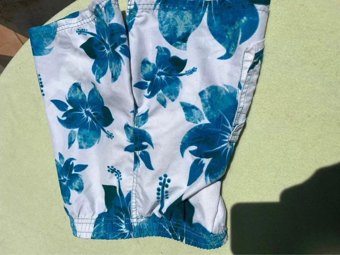 Short d bain taille 6 ans marque ritchie - photo numéro 2