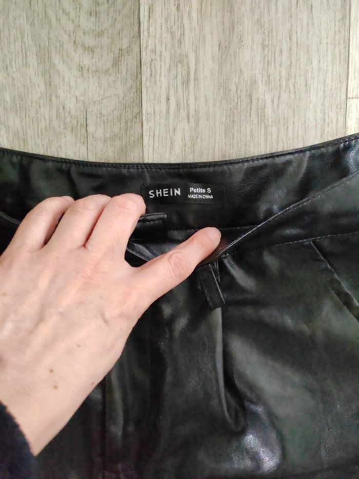Short simili cuir femme - photo numéro 2