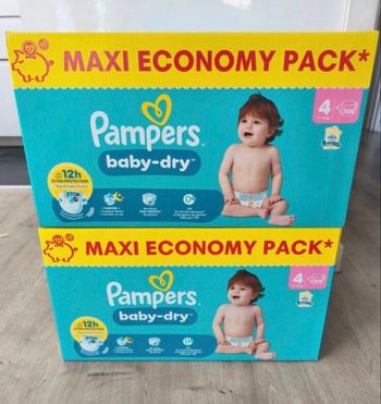 Lot de 2 cartons Pampers taille 4