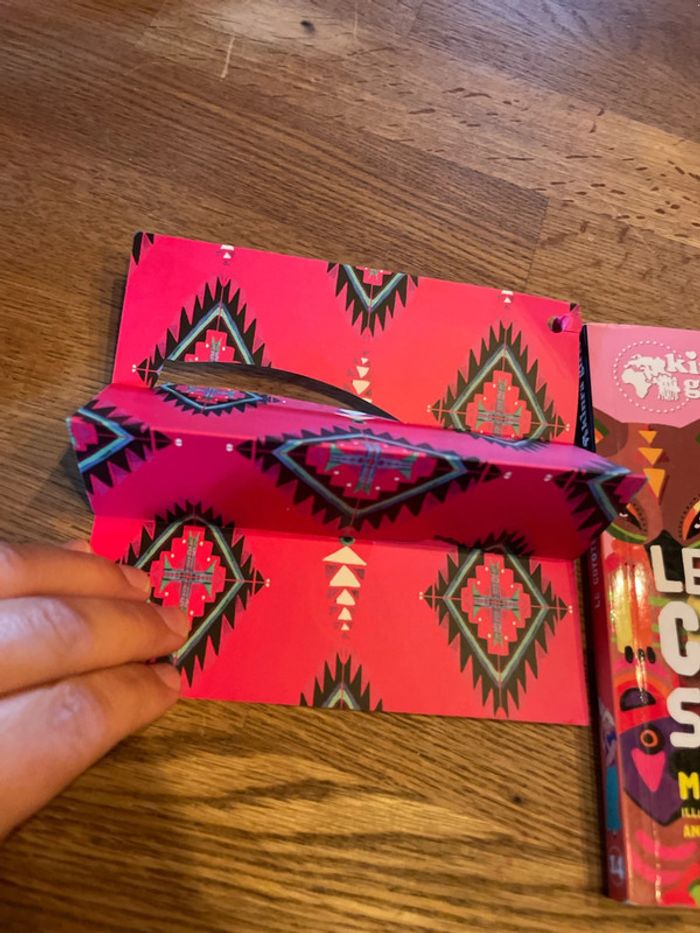 Livre Kinra Girls Numéro 14 Le coyote s’en mêle - photo numéro 3