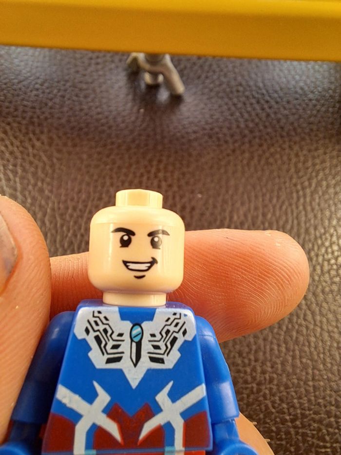 Figurine Lego compatible Ultraman - photo numéro 8