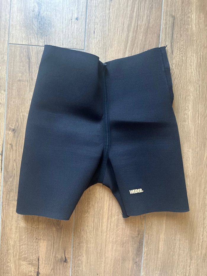 Short Néoprène femme Weider