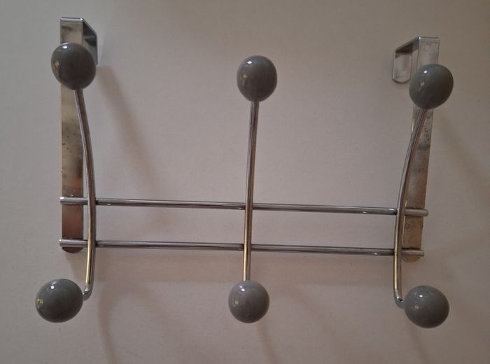 Porte-manteau pour haut de porte à 3 emplacements