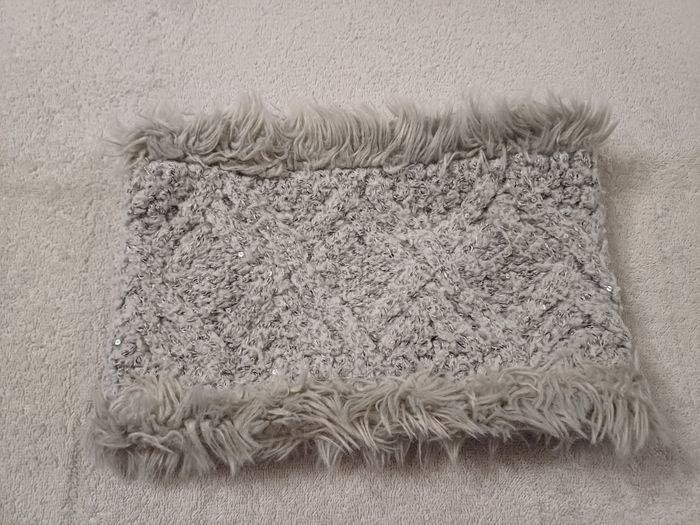 Tour de cou Tape à l'Oeil 8-14 ans (réf perso G-H21) (familleac72)