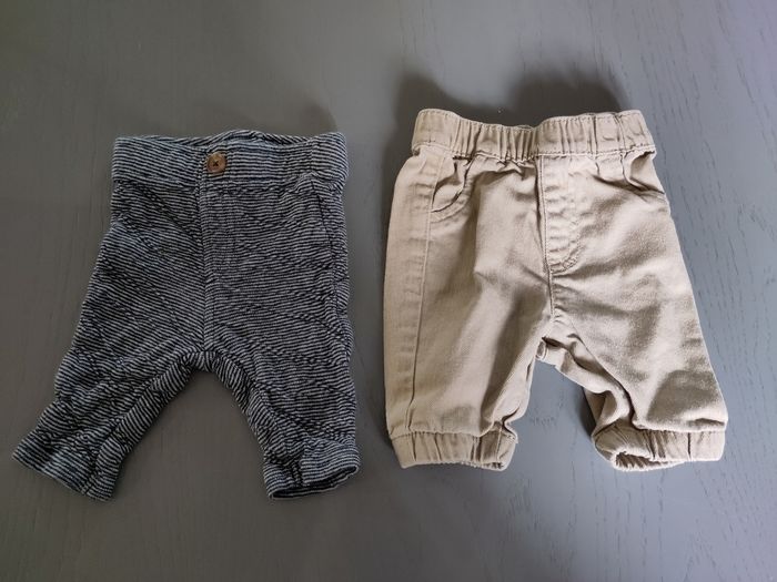 Lot 4 pantalons 1 mois