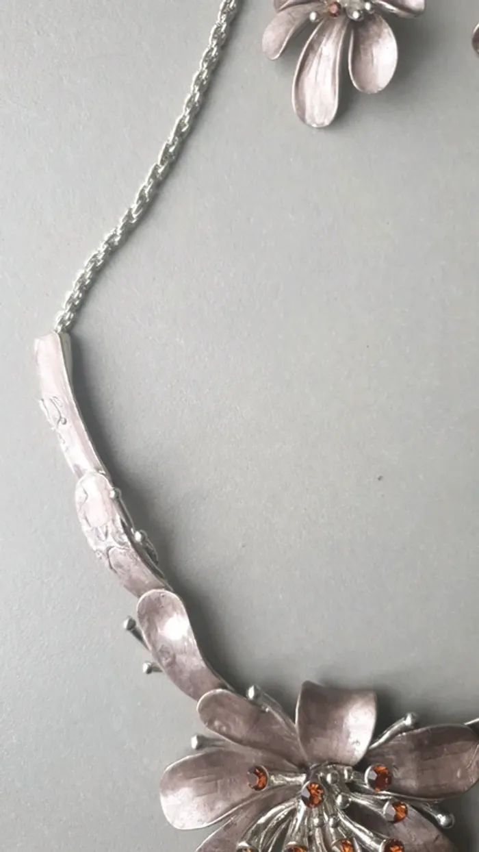 Parure collier et boucles d'oreilles - photo numéro 3