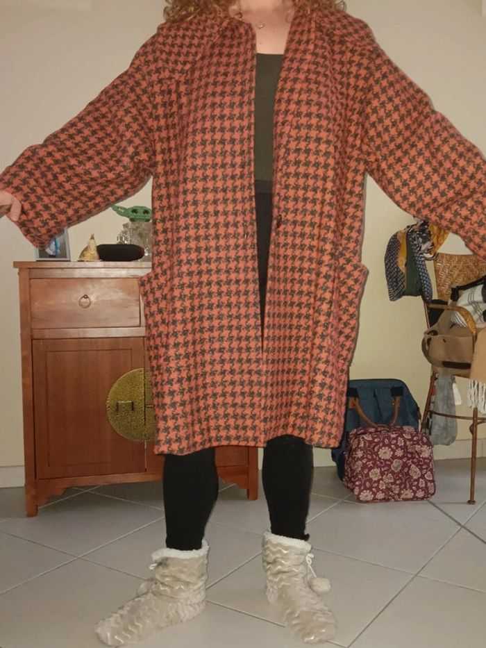 Manteau hiver en laine fait main par une couturière - photo numéro 4
