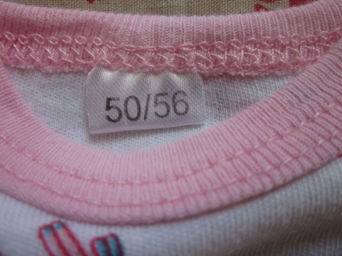 Body manches longues blanc et rose 1 mois - photo numéro 3