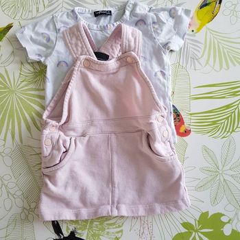 Ensemble tee-shirt + jupe salopette taille 9 mois
