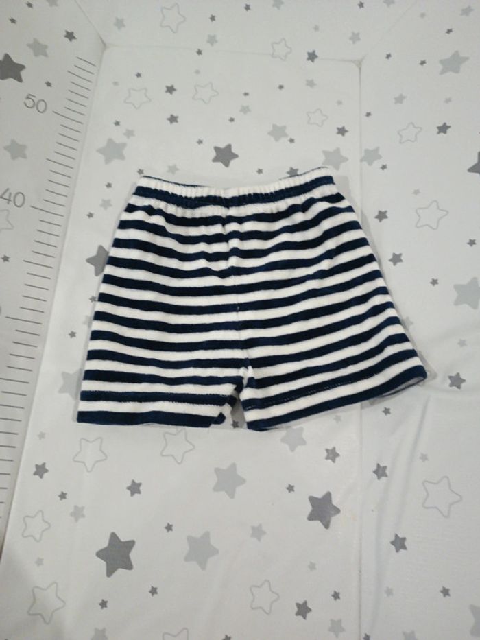 Short bébé