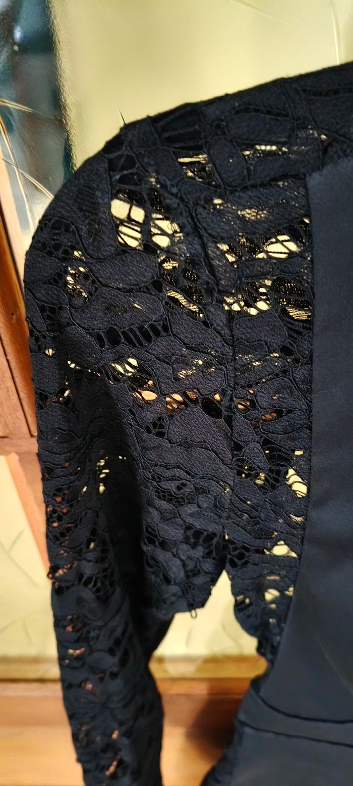 robe noire Glamour | Dos-nu & Manches dentelle - photo numéro 5