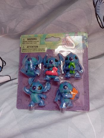 Lot de 5 figurines stitch neuf 