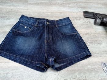 Short en jean effet usé XS (14A)
