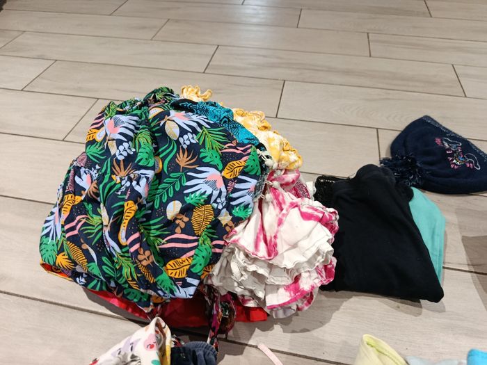 Lot fille 4 ans - photo numéro 6