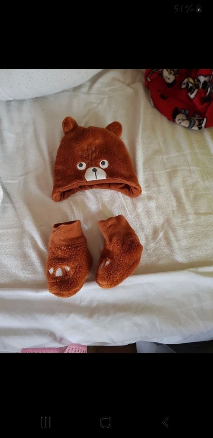 Bonnet avec chausson - photo numéro 2