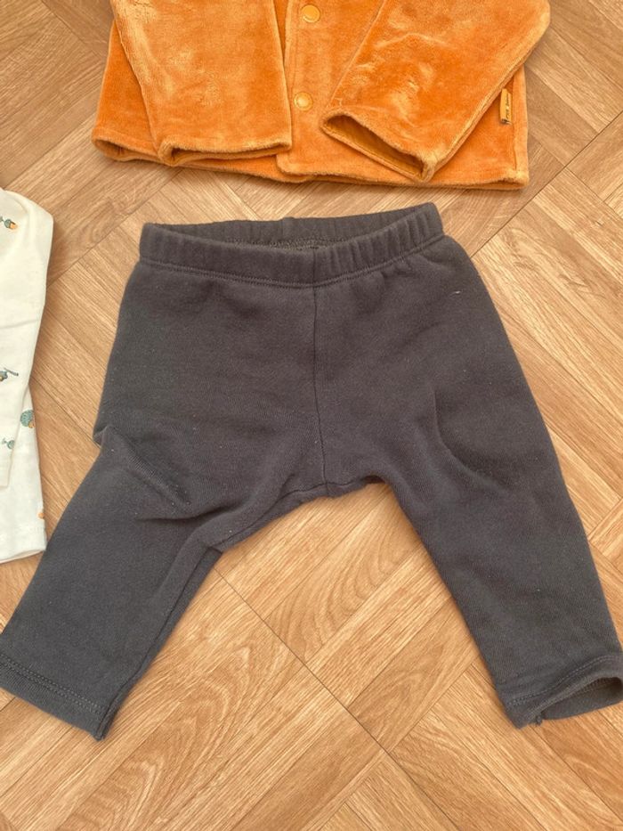 Ensemble 3 pièces gilet + t-shirt + pantalon taille 6 mois  P’tit Bisou - photo numéro 4