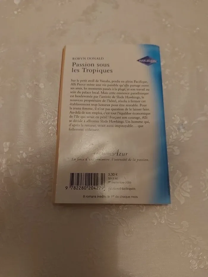 Livre Harlequin Passion sous les Tropiques - photo numéro 2