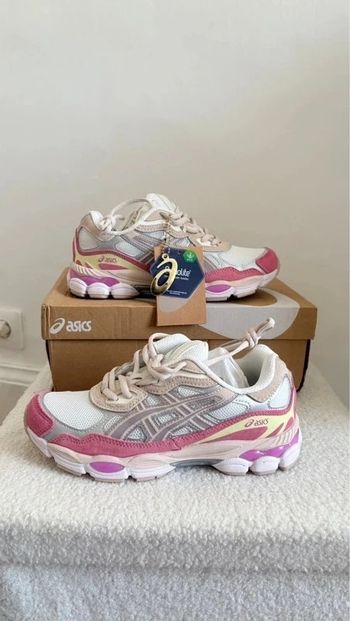 ASICS Gel-Kayano 14 Taille  37