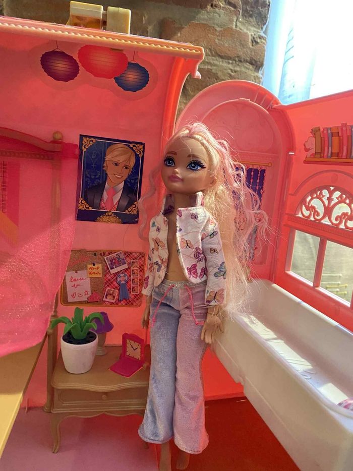 Barbie avec sa maison