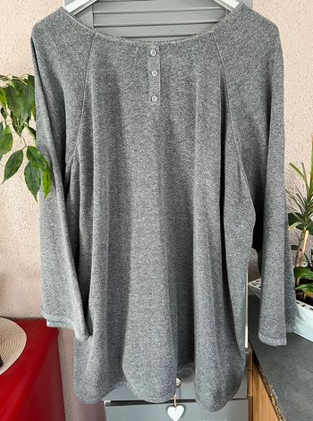 pull fantaisie avec bordures argentées
