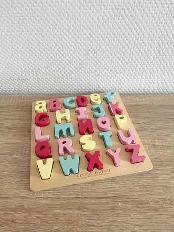 Puzzle alphabet en bois pastel Little Dutch