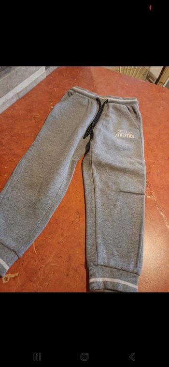 Jogging garçon taille 4 ans
