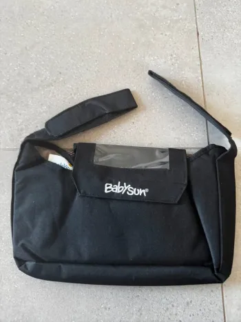 Pochette noire Babysun, très bon état 32x18cm