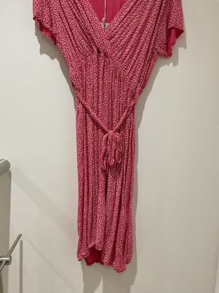 Robe femme taille unique. (36-40)- neuve avec étiquette