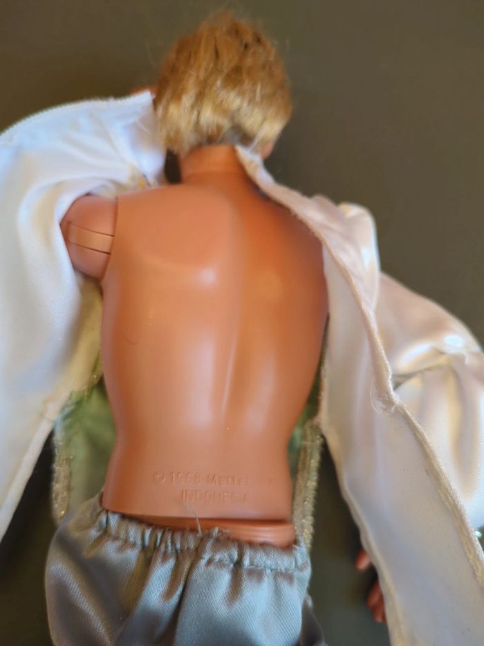 Barbie Rainbow Prince Ken - photo numéro 4