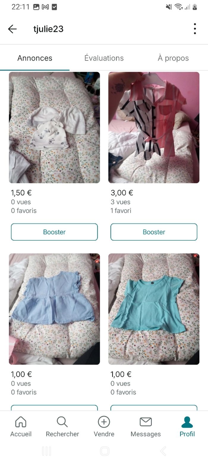 Lots vetement bebe 1 mois à 3 mois  chaussette crème de change et plein d'autre choses - photo numéro 3