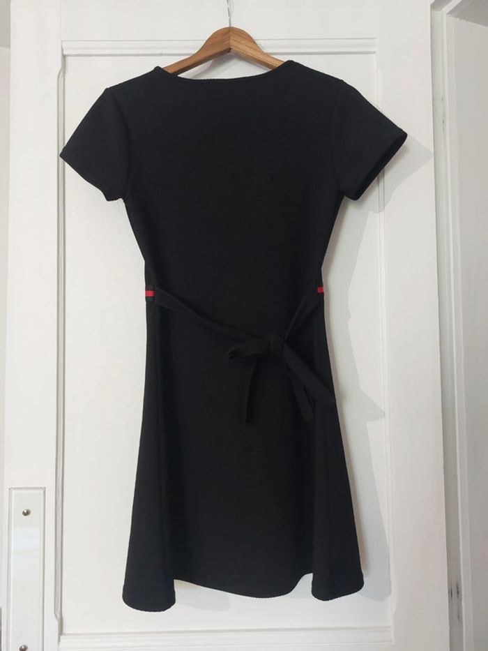Robe noire - photo numéro 2