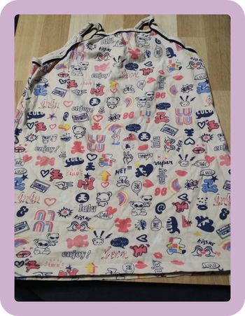 Robe de nuit Lulu castagnette taille 8 ans en très bon état