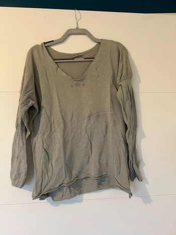 Haut gris