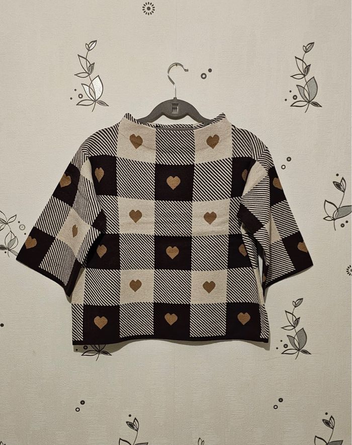 NEUF Pull Boxy Tricot Cachemire Cœurs S/M Chic Cosy Marron Beige Col Montant - photo numéro 3