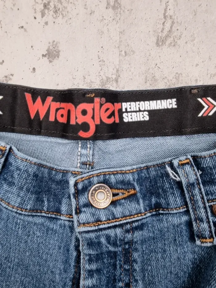 Jean Wrangler bleu – Taille 36x30 US / 46 FR Homme (mesures en photos) - photo numéro 4