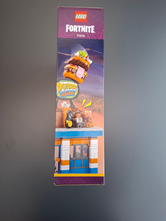 LEGO® Fortnite 77076 - Le restaurant Durrr Burger - photo numéro 4