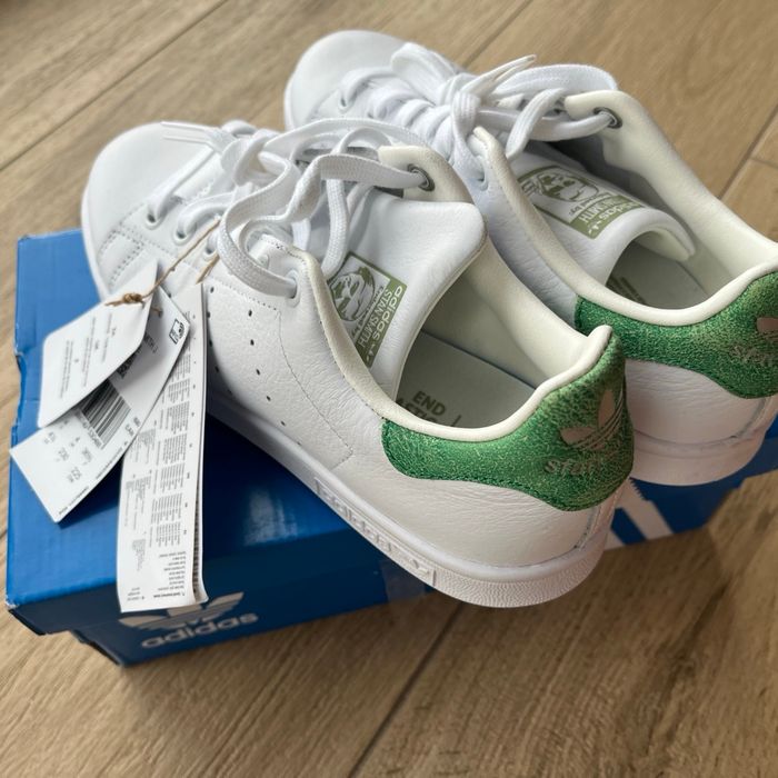 Baskets Adidas Stan Smith taille 36 2/3 - photo numéro 3