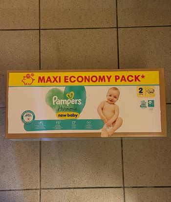 Lot de 104 couches Pampers Harmonie Taille 2 pour 4 a 8 Kg - Neuf