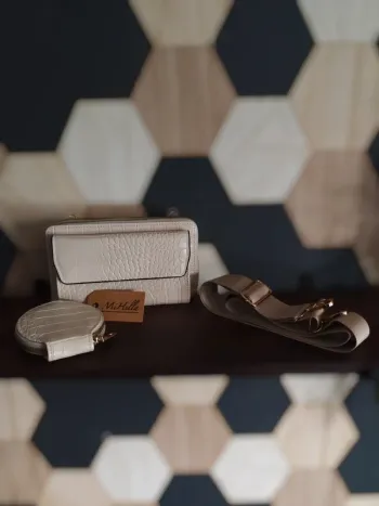 Sac à main effet croco avec portefeuille de 10 cm Beige