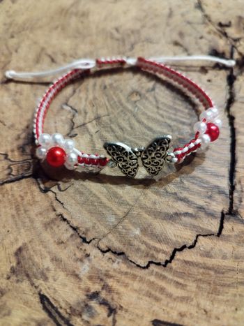 Bracelet papillon et perles