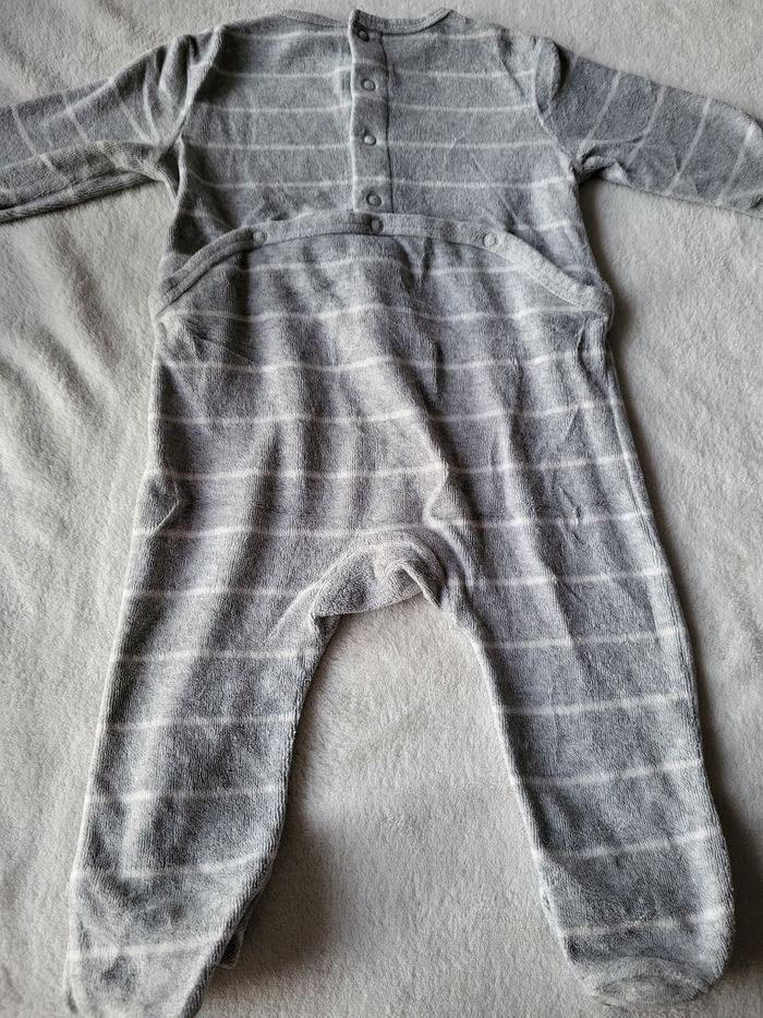 Pyjama 9 mois - photo numéro 3