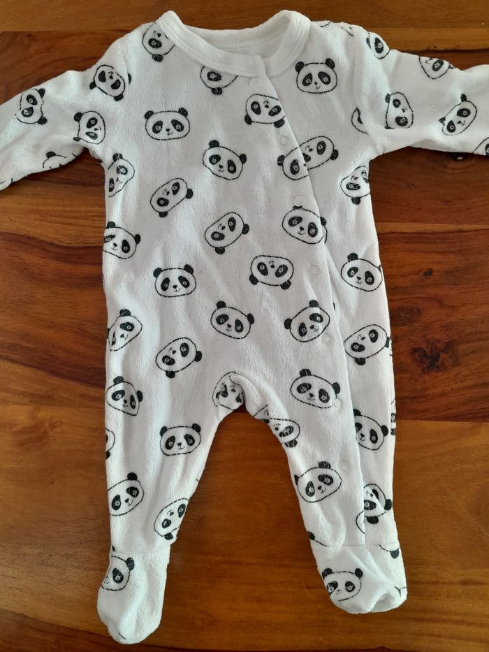 Lot pyjamas 1mois - photo numéro 5